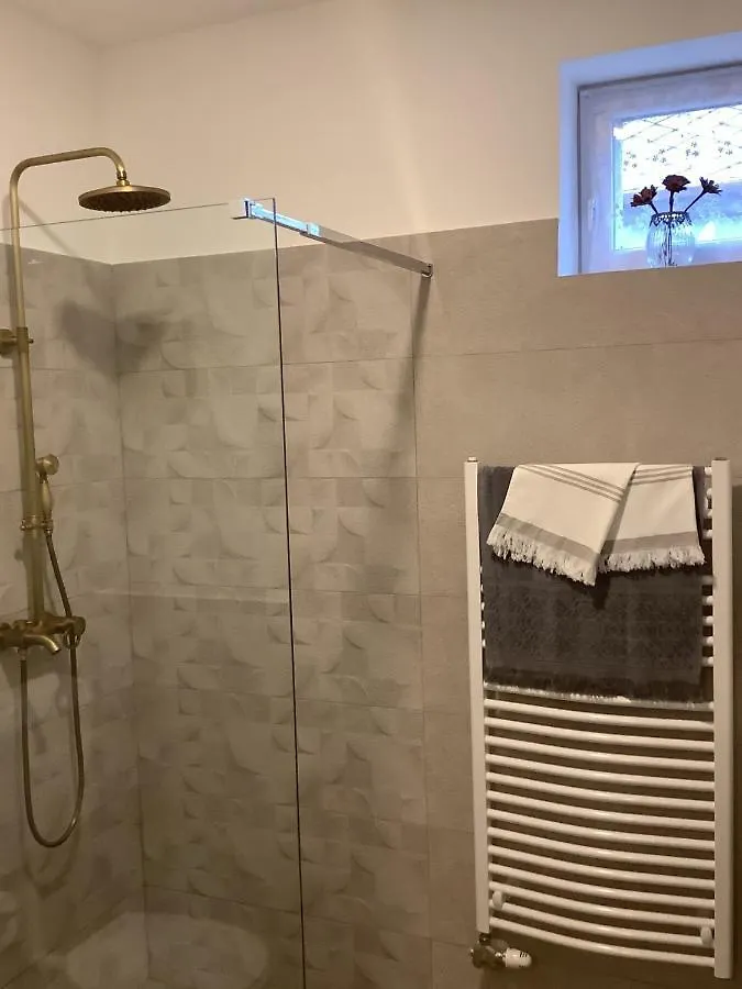 Apartment Ezuest Boroka Apartman Eger Hungary