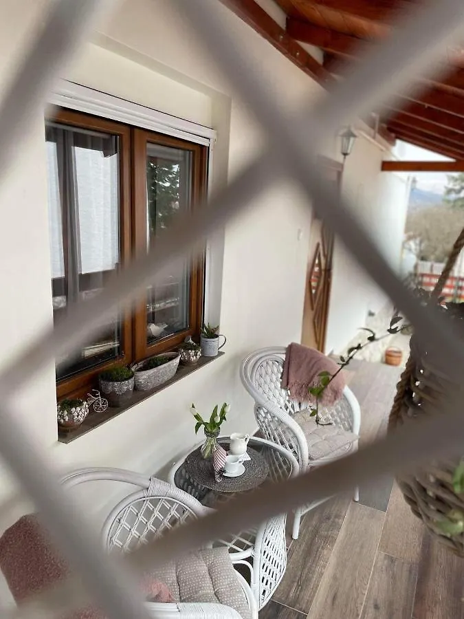 Ezuest Boroka Apartman Eger