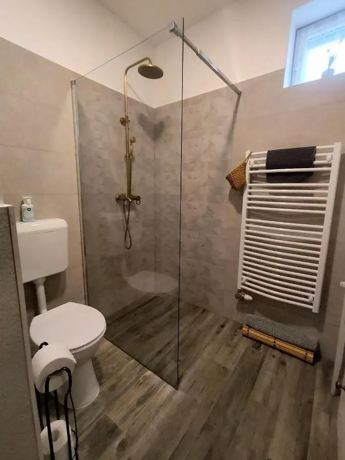 Ezuest Boroka Apartman Eger